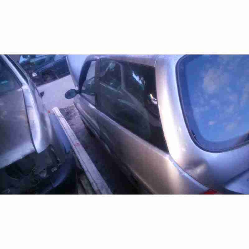 lancia lancia y del año 2001