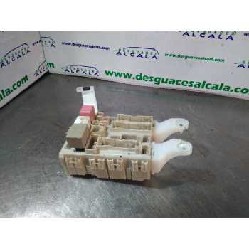 CAJA RELES / FUSIBLES 8273002150A 