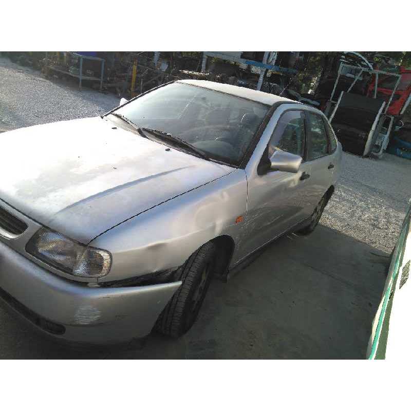 seat cordoba berlina (6k2) del año 1999