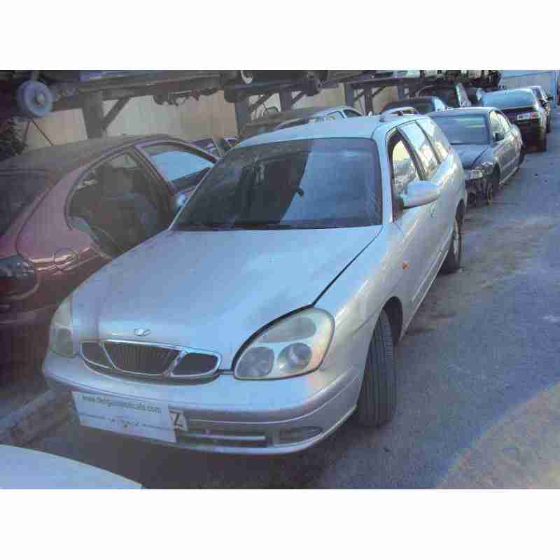 daewoo nubira berlina del año 1999