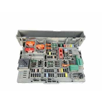 CAJA RELES / FUSIBLES 911944604 