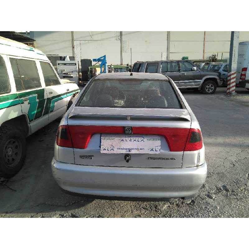 seat cordoba berlina (6k2) del año 1999