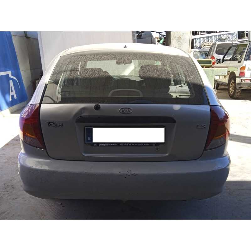 kia rio del año 2002