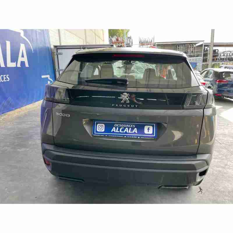 peugeot 3008 del año 2021