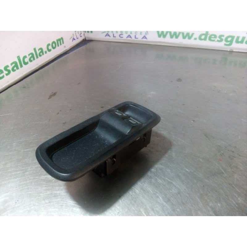 MANDO ELEVALUNAS DELANTERO IZQUIERDO 8A6T14A132AC 2 CONECTORES (4+8) 