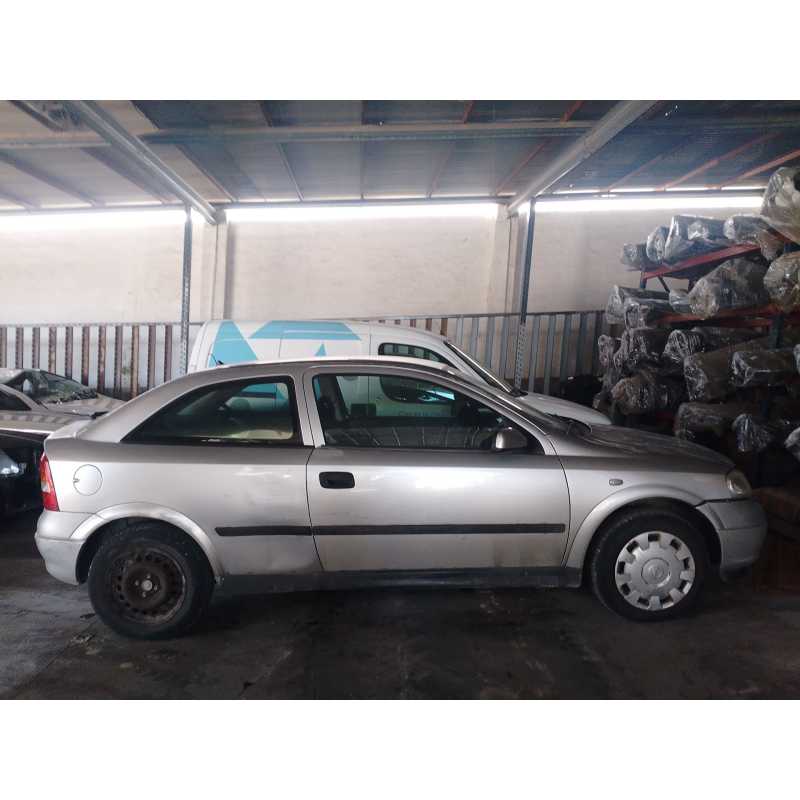 opel astra g coupé (t98) del año 2000