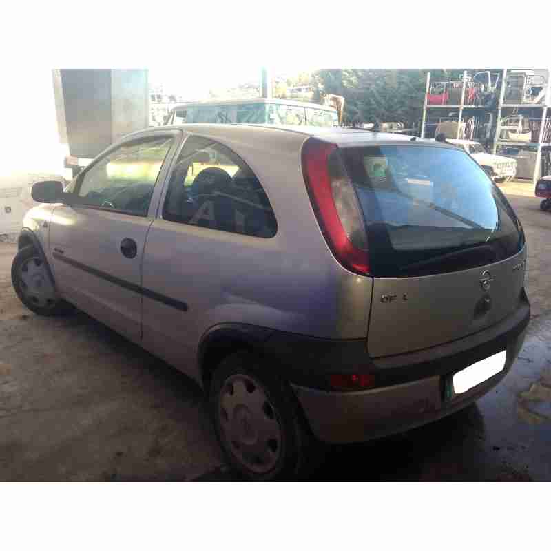 opel corsa c del año 2001