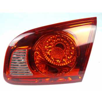 PILOTO TRASERO DERECHO INTERIOR 924062B020 