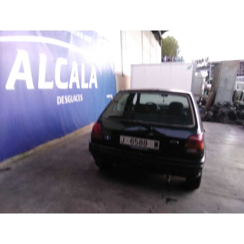 ford fiesta berlina del año 1995