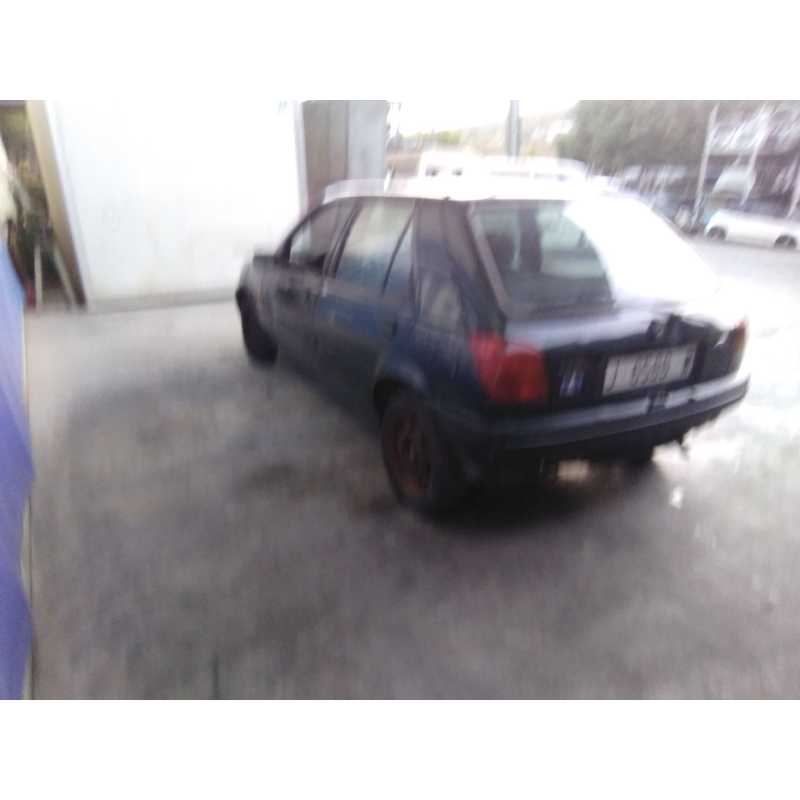 ford fiesta berlina del año 1995