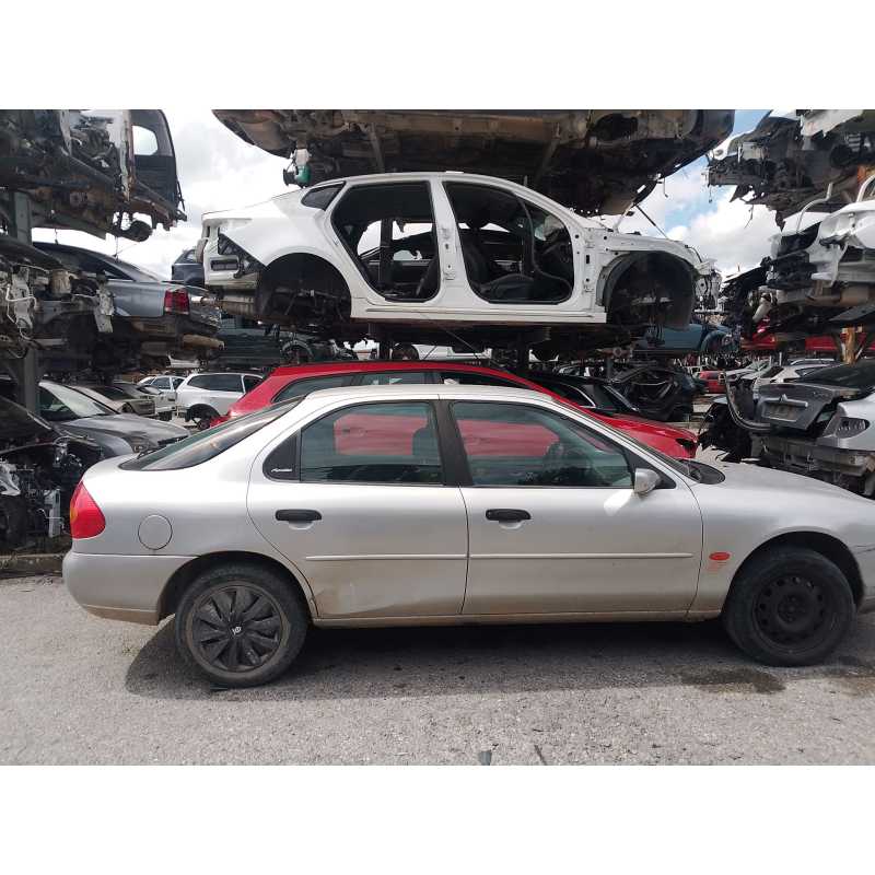 ford mondeo ii (bap) del año 2000