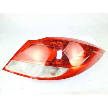 PILOTO TRASERO DERECHO 13279622 