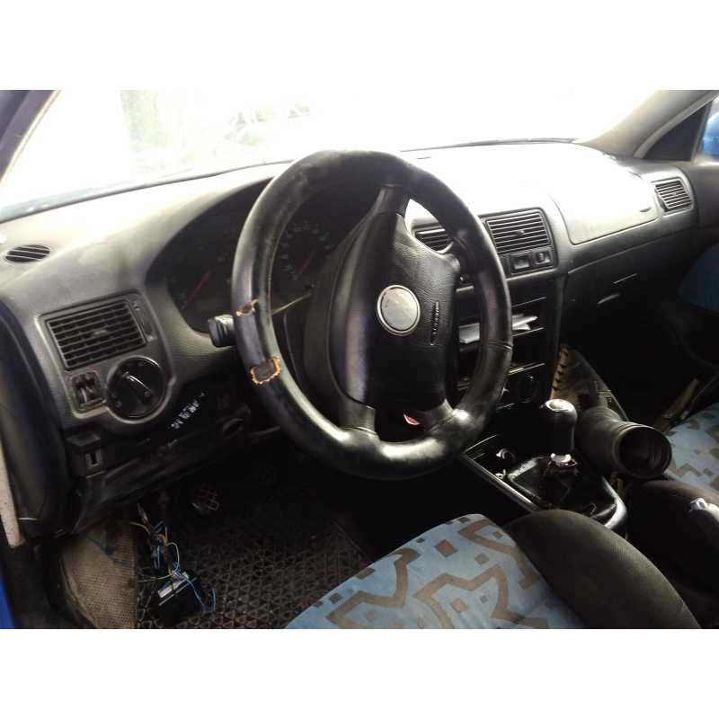 volkswagen golf iv berlina (1j1) del año 2003