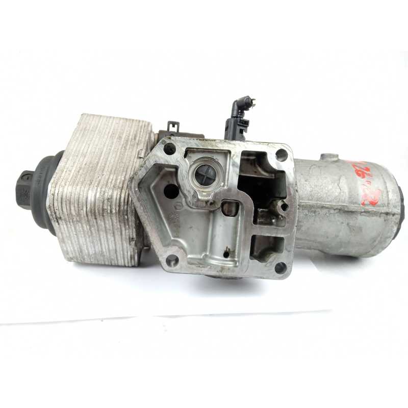 ENFRIADOR ACEITE MOTOR 045115389E 