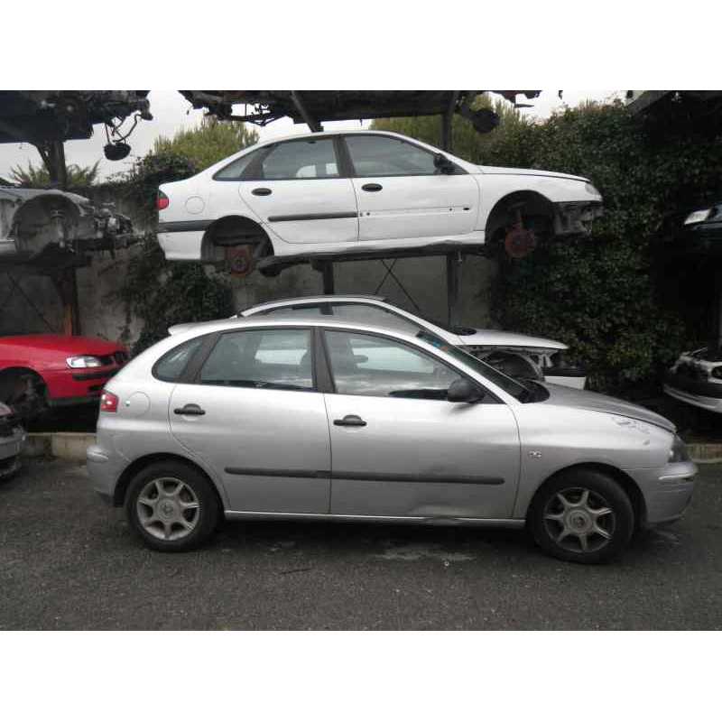 seat ibiza (6l1) del año 2002