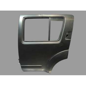 PUERTA TRASERA IZQUIERDA 82101EB330 