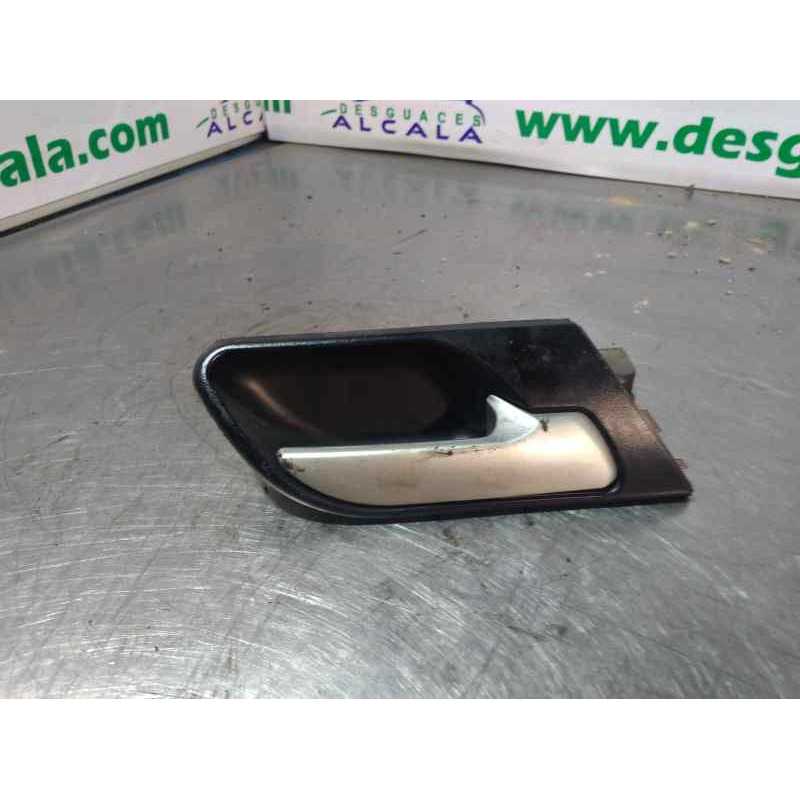 MANETA INTERIOR DELANTERA DERECHA 