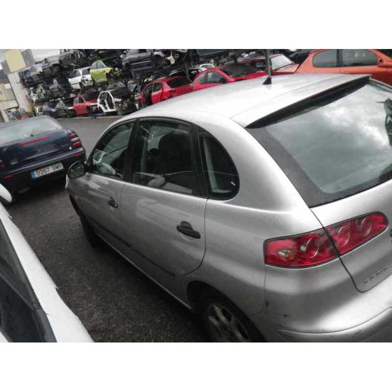 seat ibiza (6l1) del año 2002