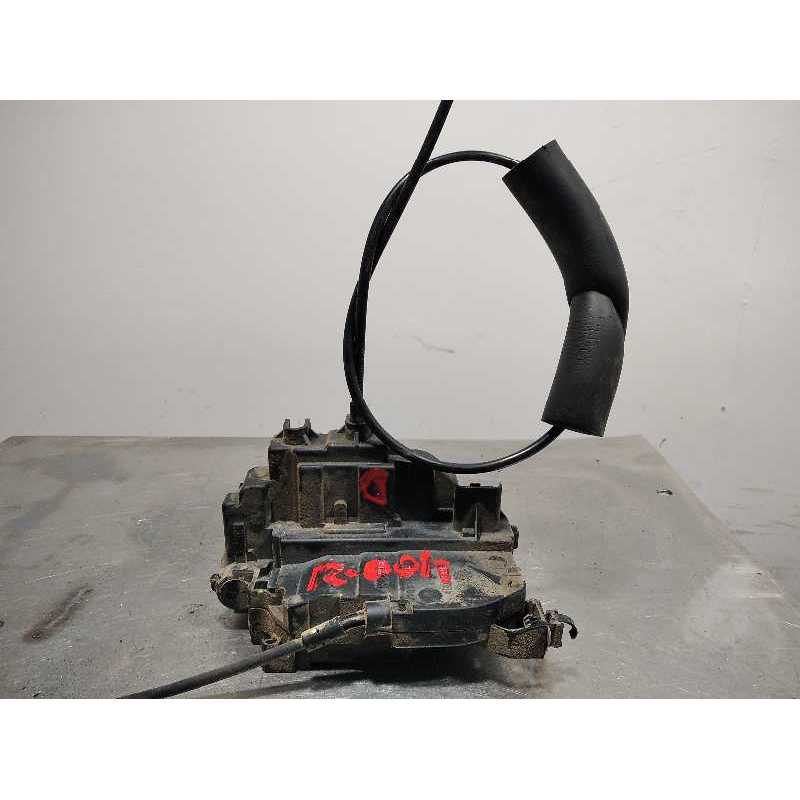 CERRADURA PUERTA DELANTERA DERECHA 805020003R 4 PINES 
