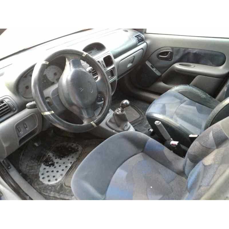 renault clio ii fase i (b/cbo) del año 2000