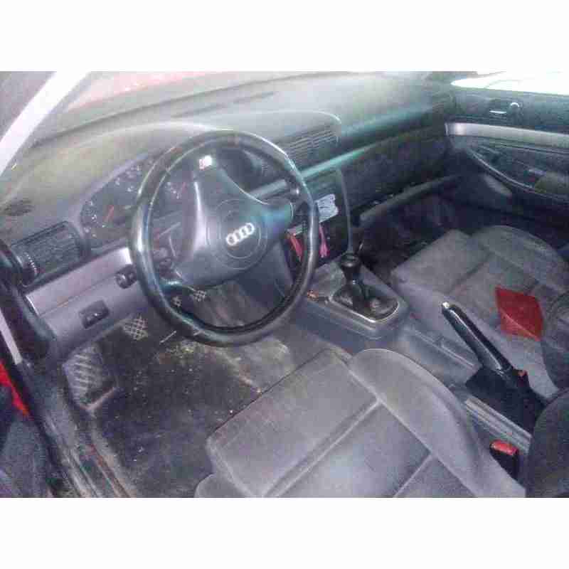 audi a4 berlina (b5) del año 2000