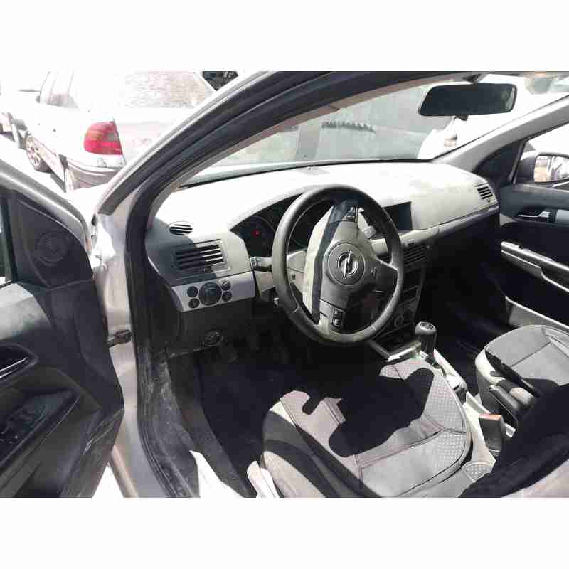 opel astra h (a04) del año 2006