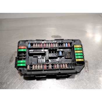 CAJA RELES / FUSIBLES 938906801 