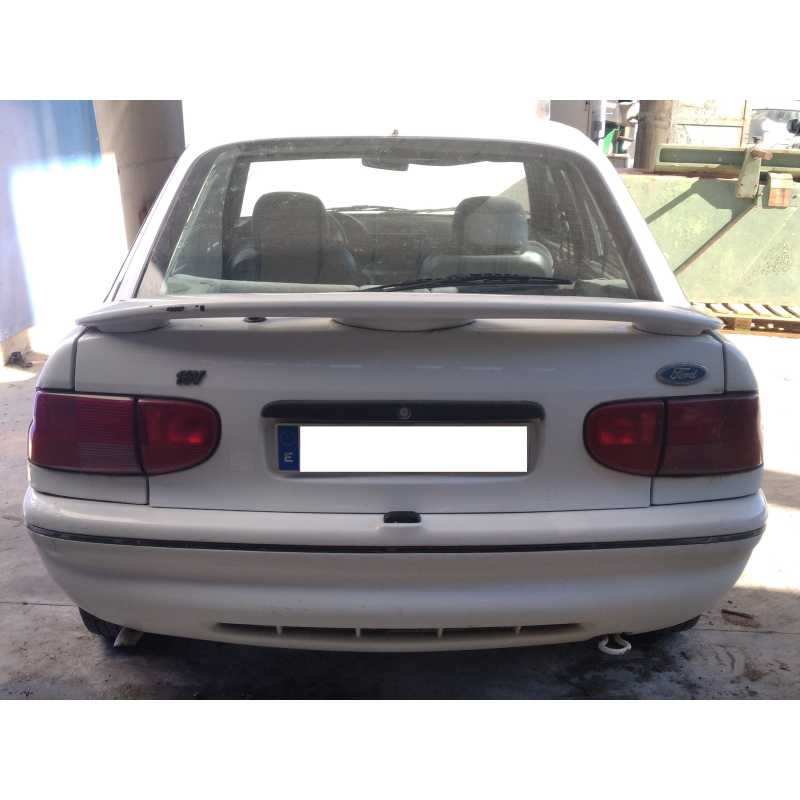 ford escort berlina/turnier del año 1994