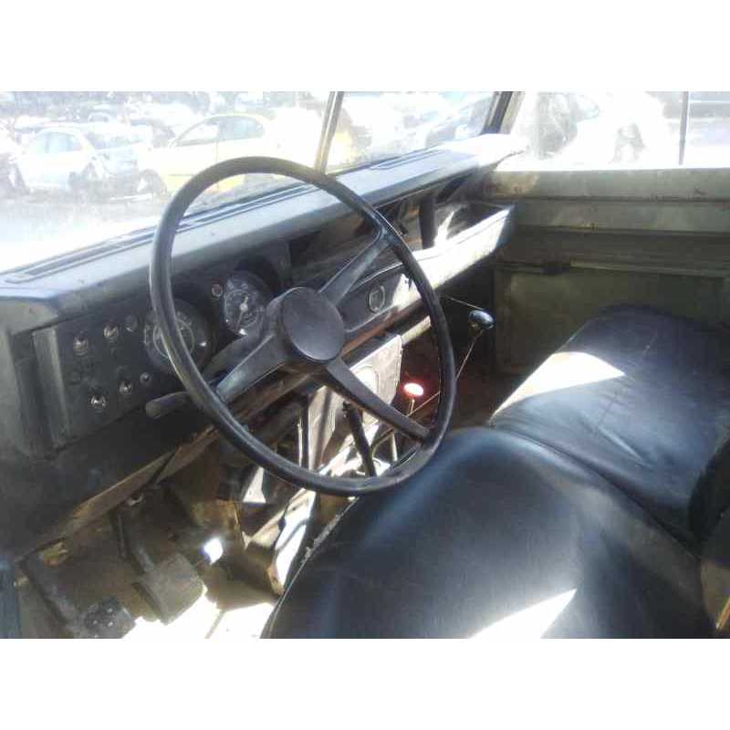 land rover santana del año 1980