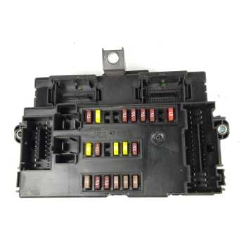 CAJA RELES / FUSIBLES 46860567 