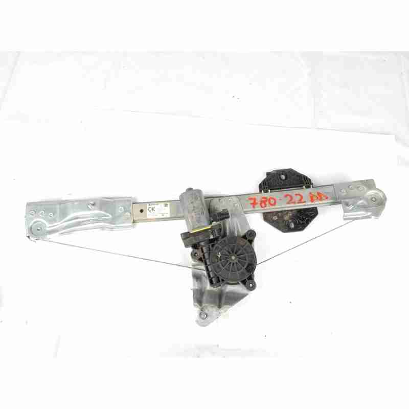 ELEVALUNAS DELANTERO DERECHO 807209299R 