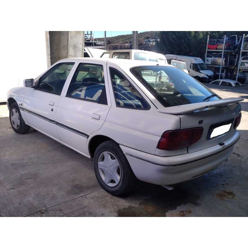 ford escort berlina/turnier del año 1994