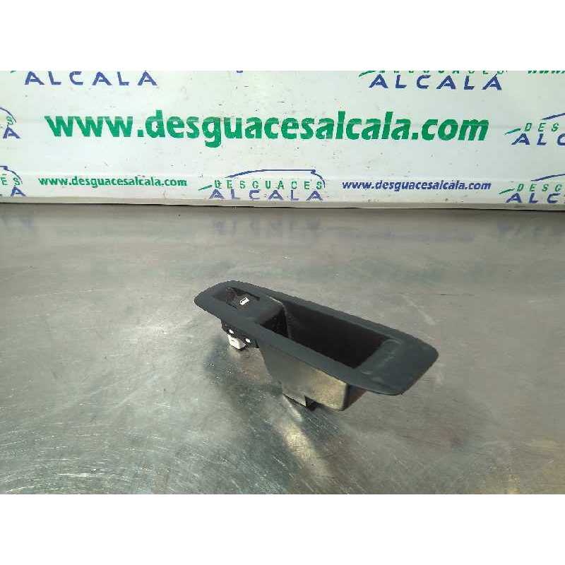MANDO ELEVALUNAS TRASERO DERECHO 96762292ZD 4 PINES 
