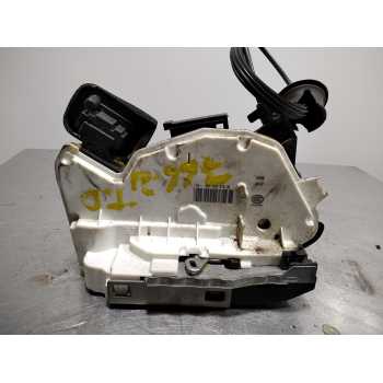 CERRADURA PUERTA TRASERA DERECHA 5K4389016AF 7 PINES 
