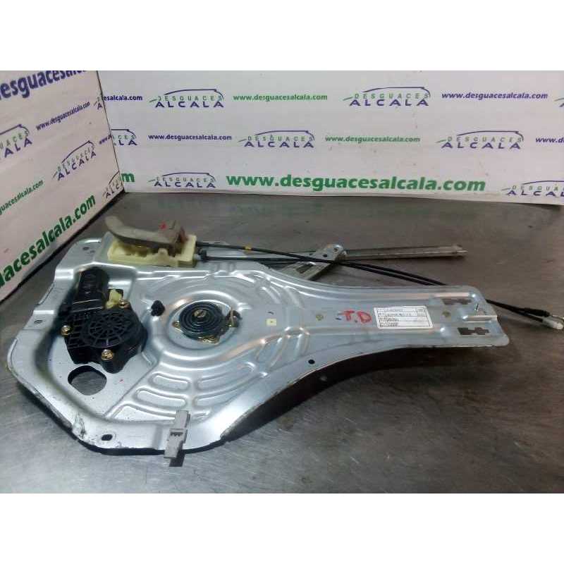 ELEVALUNAS TRASERO DERECHO 