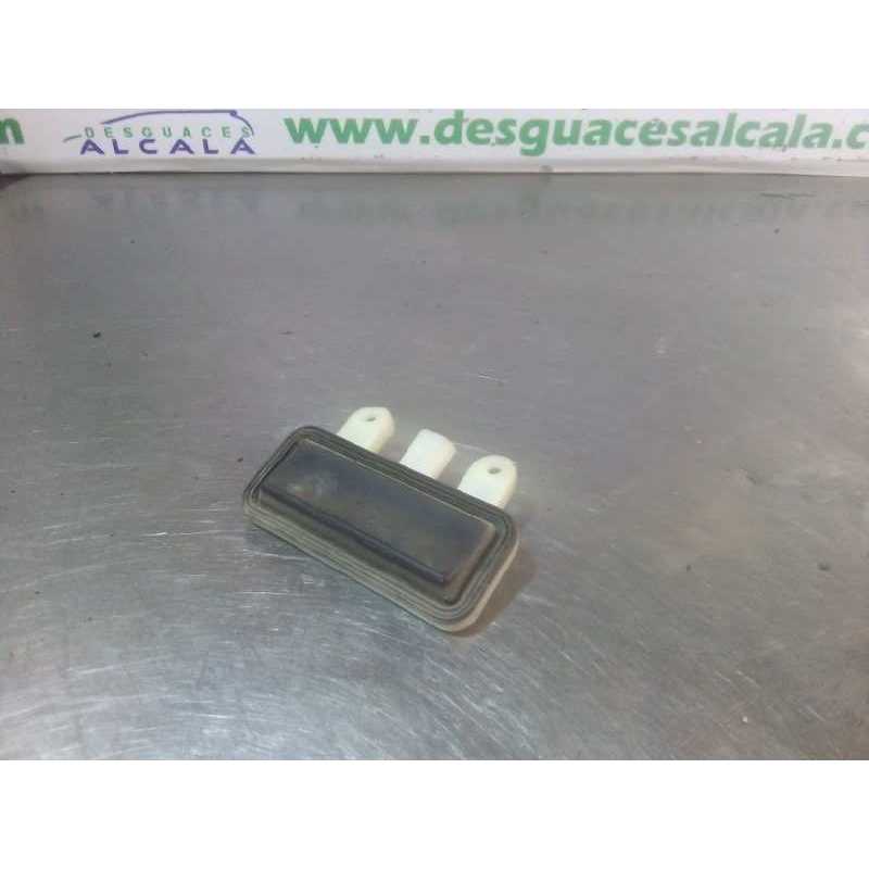 PULSADOR MALETERO / PORTON 2218702410 2 PINES 