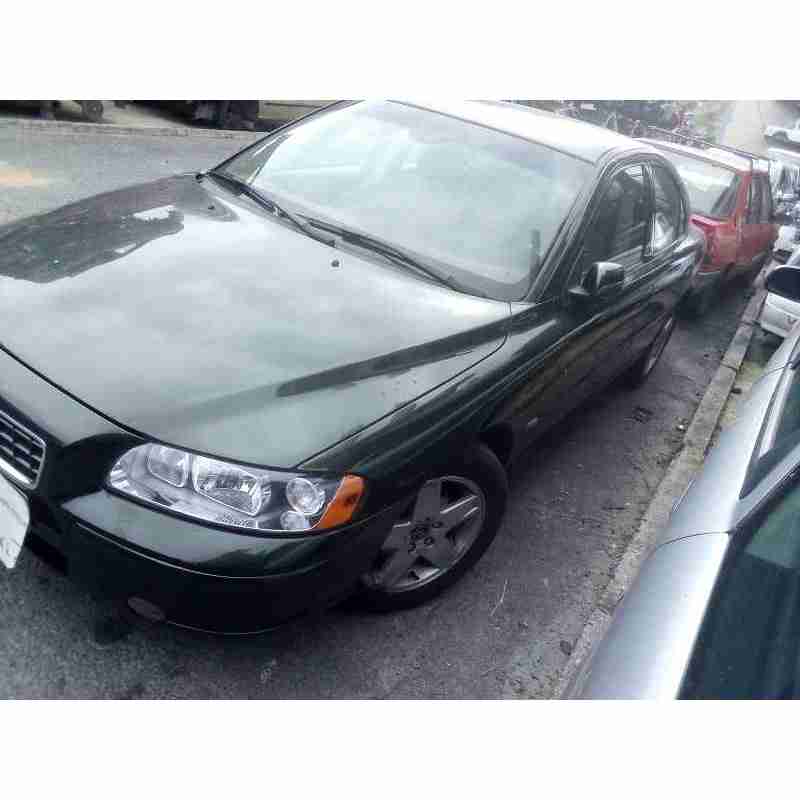 volvo s60 berlina del año 2005
