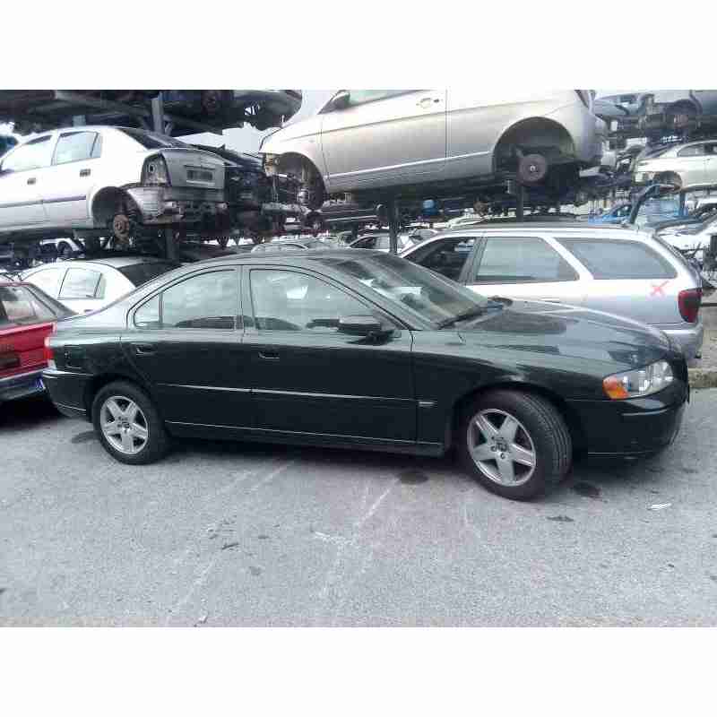volvo s60 berlina del año 2005