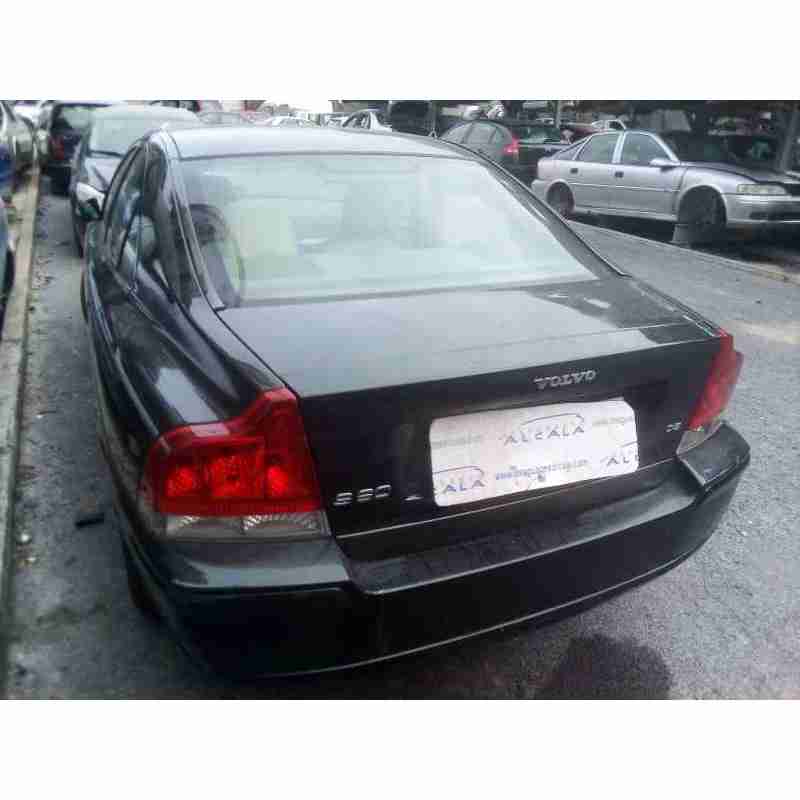 volvo s60 berlina del año 2005