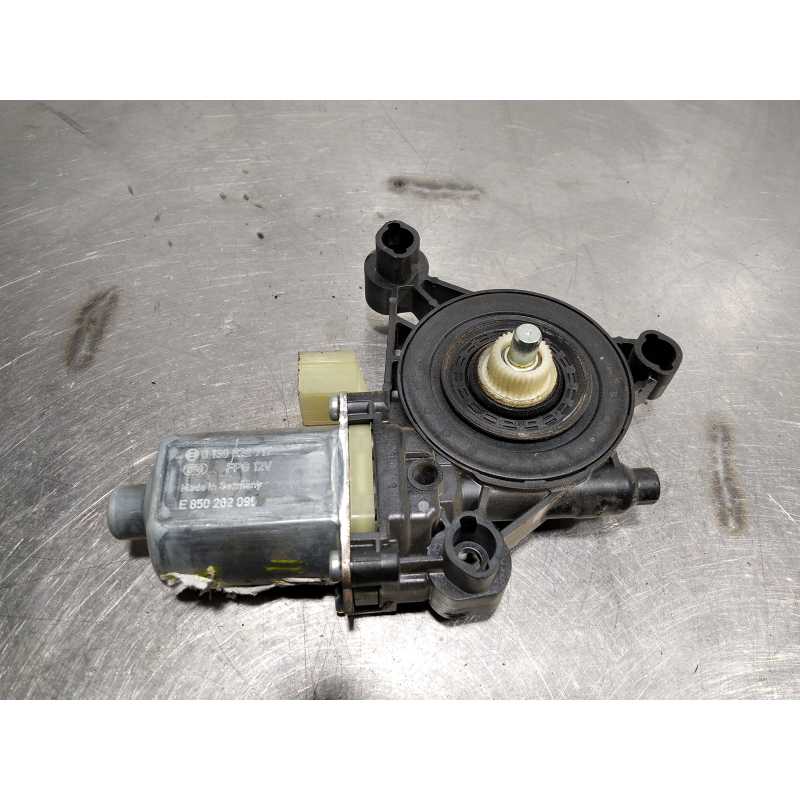 MOTOR ELEVALUNAS DELANTERO IZQUIERDO 0130822717 