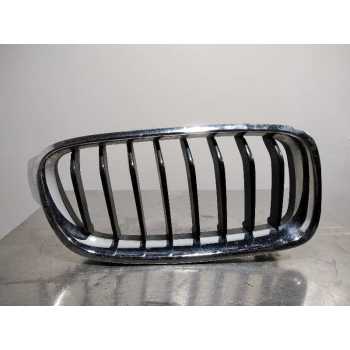 REJILLA PARAGOLPES DERECHA 51712240778 