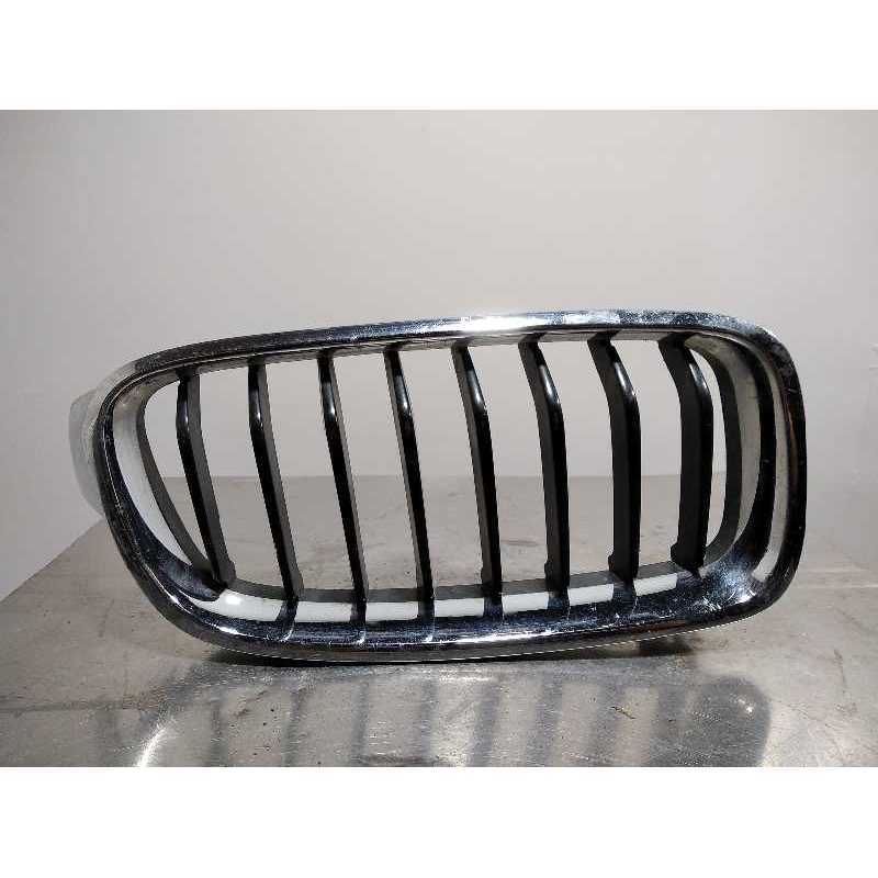 REJILLA PARAGOLPES DERECHA 51712240778 