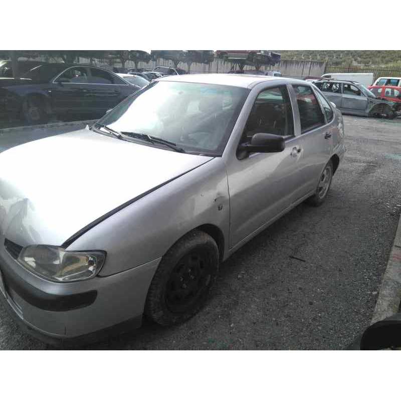 seat cordoba berlina (6k2) del año 2001