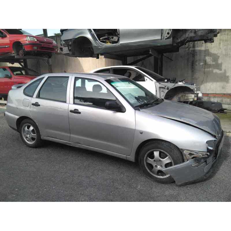 seat cordoba berlina (6k2) del año 2001
