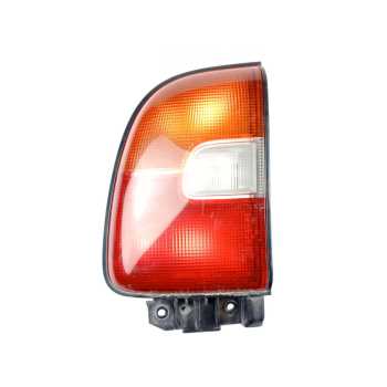 PILOTO TRASERO IZQUIERDO 8156042020 