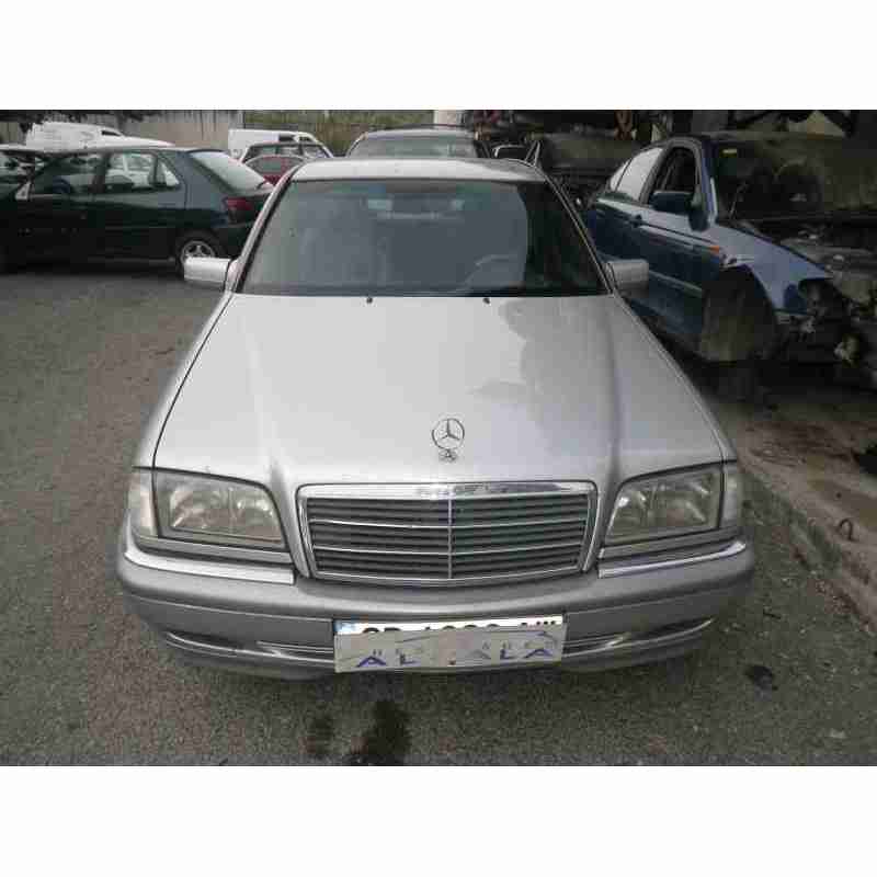 mercedes-benz clase c (w202) berlina del año 1999