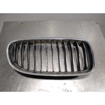 REJILLA PARAGOLPES DERECHA 51712146912 