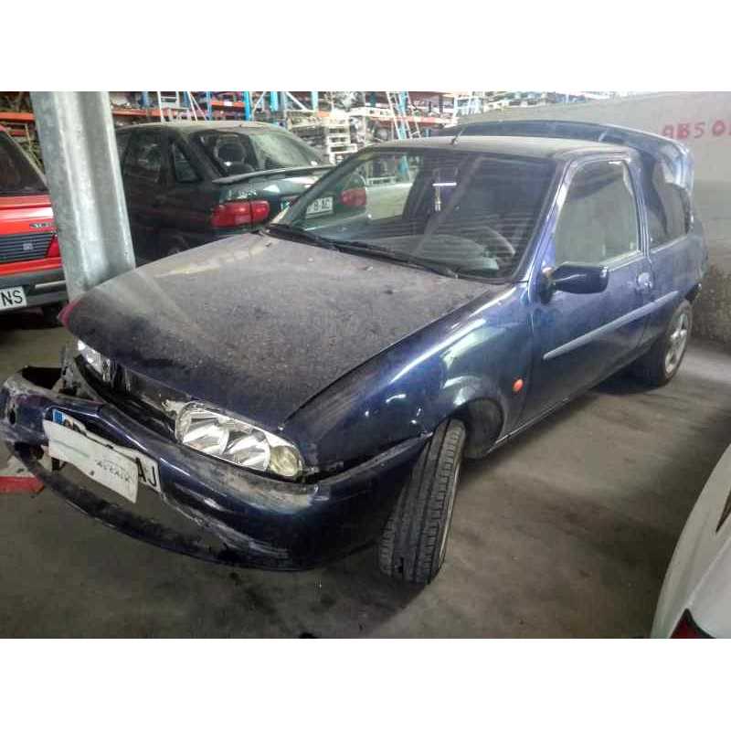 ford fiesta berlina del año 1995