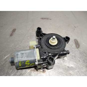 MOTOR ELEVALUNAS DELANTERO IZQUIERDO 0130822077 2 PINES