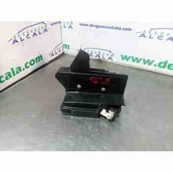 CERRADURA PUERTA TRASERA DERECHA 825022281R 2 PINES 